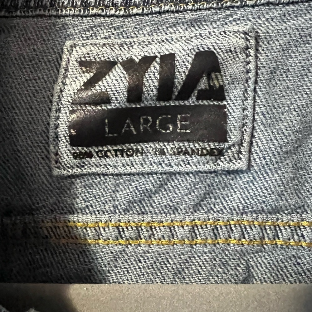 ZYIA Active Medium Wash Crossroads Denim Jacket Size L​​ - Picture 2 of 5